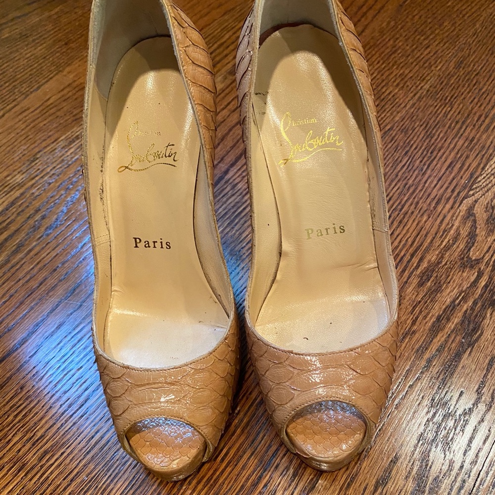 Authentic Christian Laboutain heels